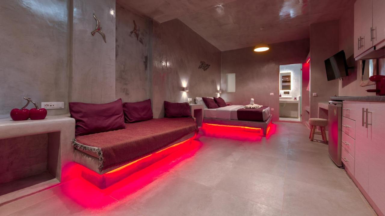 The Muses Of Santorini Private Jacuzzi Suites Vóthon المظهر الخارجي الصورة