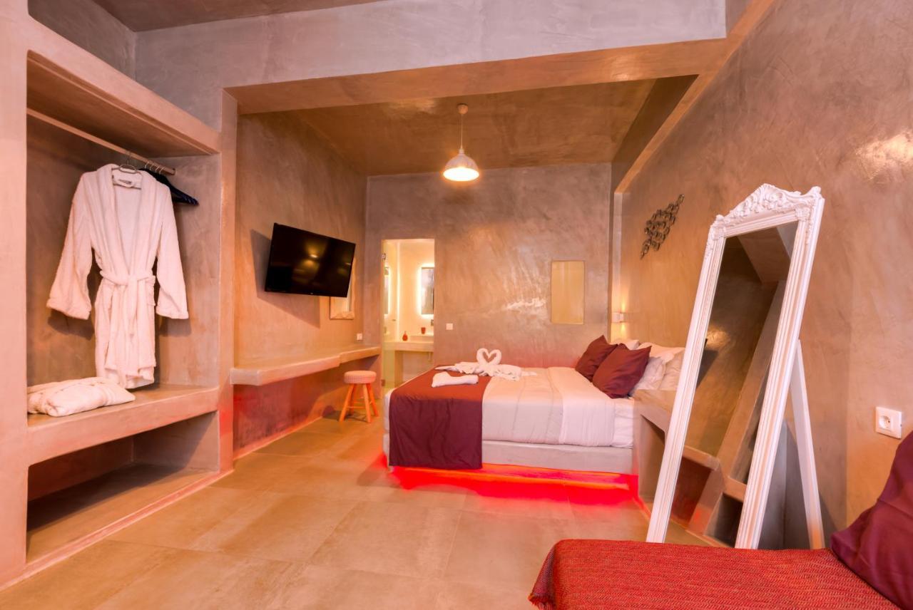 The Muses Of Santorini Private Jacuzzi Suites Vóthon المظهر الخارجي الصورة